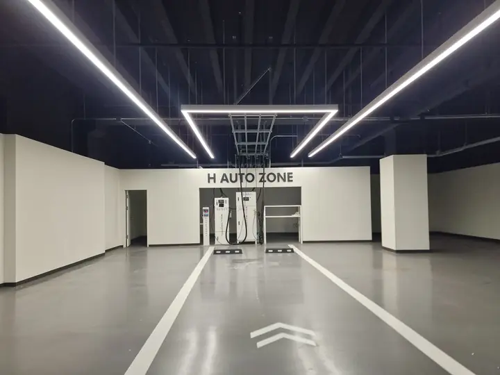 지하 세차·정비 공간 H AUTO ZONE